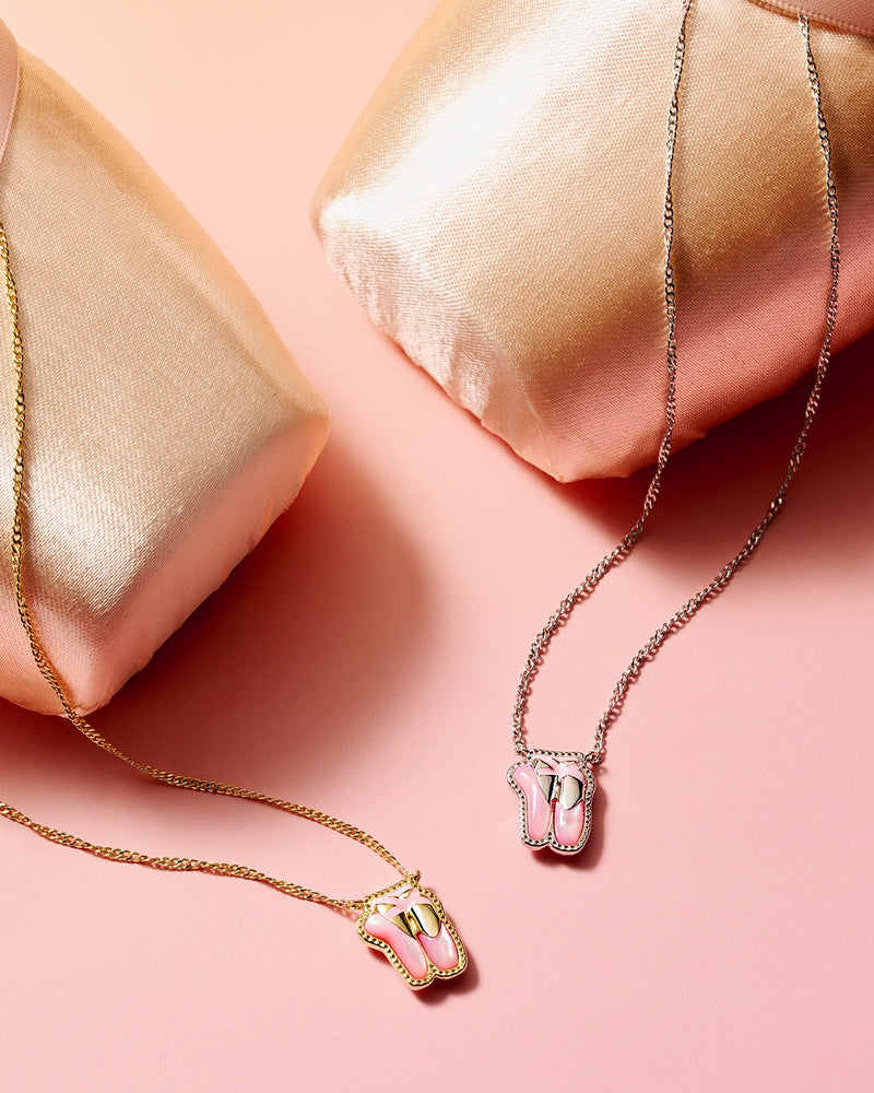 Kendra Scott Ballet Short Pendant Necklace1