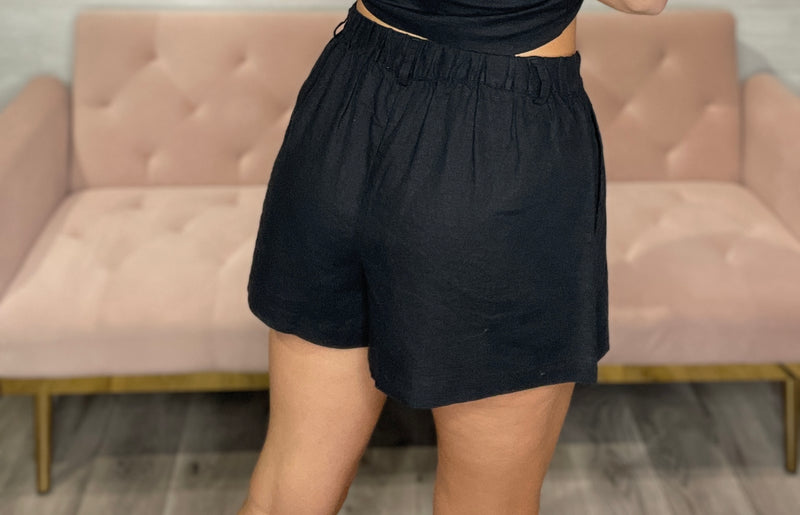 Topanga Linen Shorts-Black