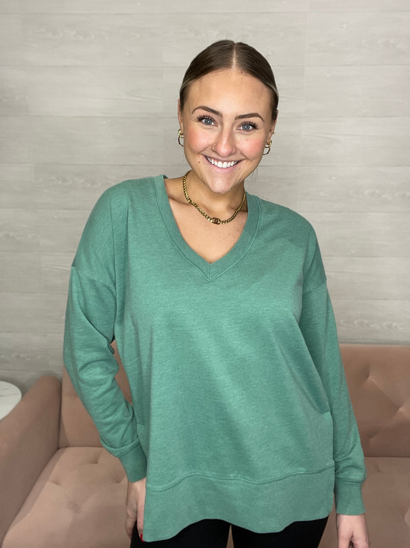 Modern V-Neck Weekender-Botanical Green
