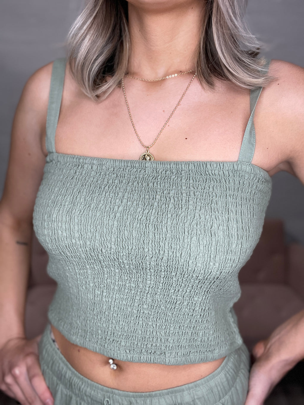 Amelie Linen Top-Avocado