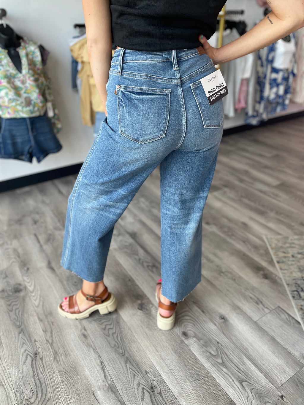 Maize Rigid Magic Destroy Hem Judy Blue Cropped Jeans
