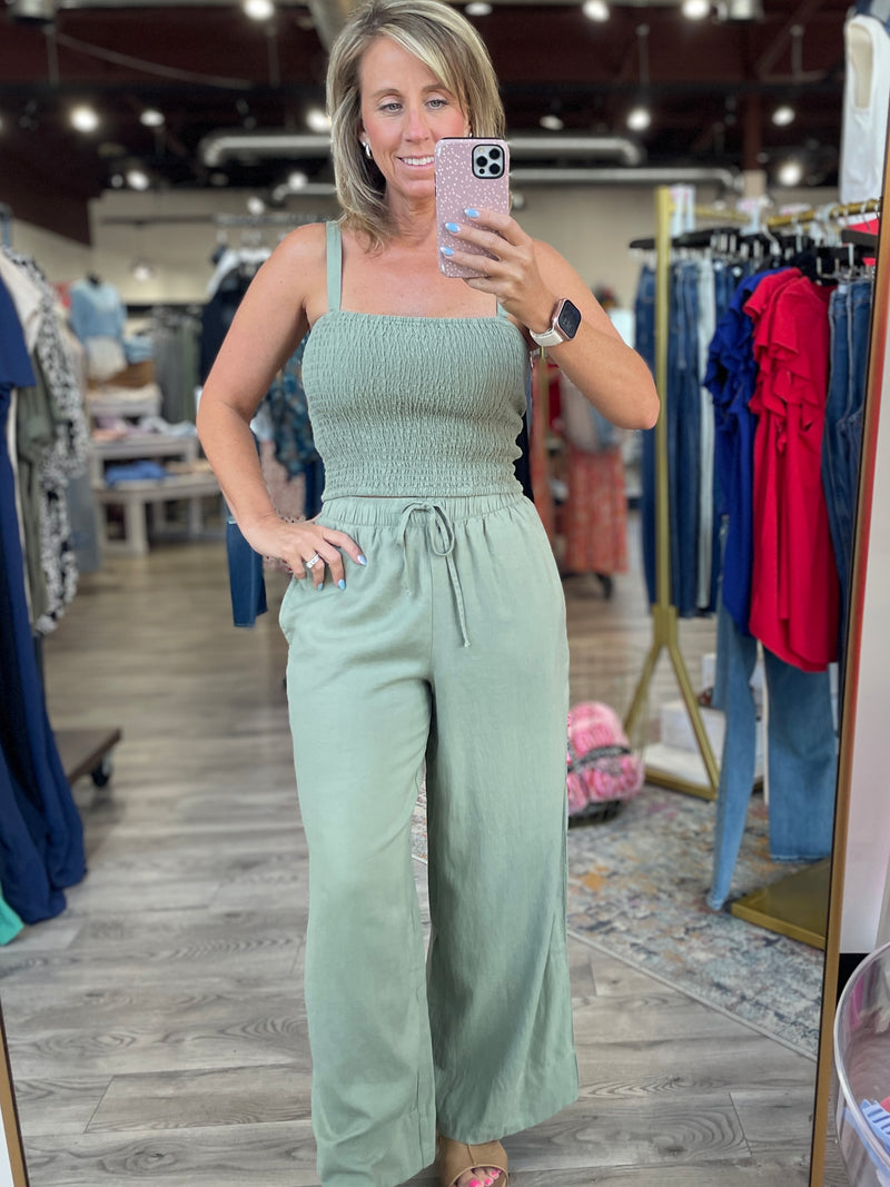 Amelie Linen Top-Avocado