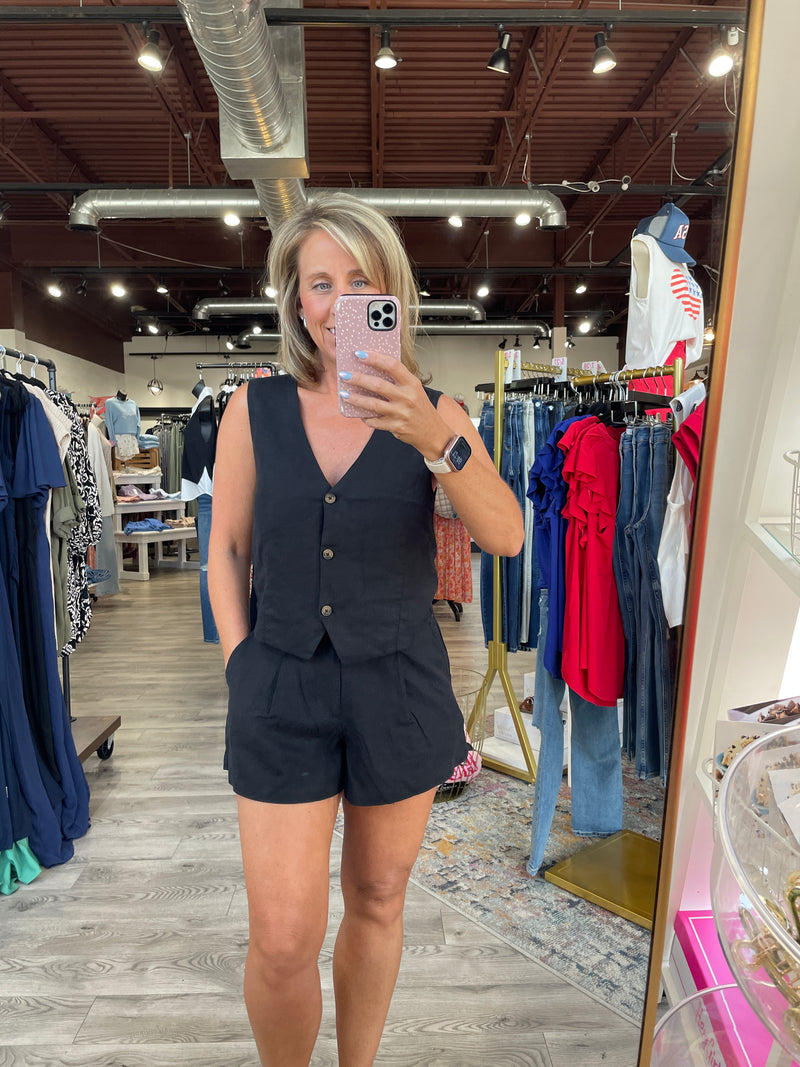 Topanga Linen Shorts-Black